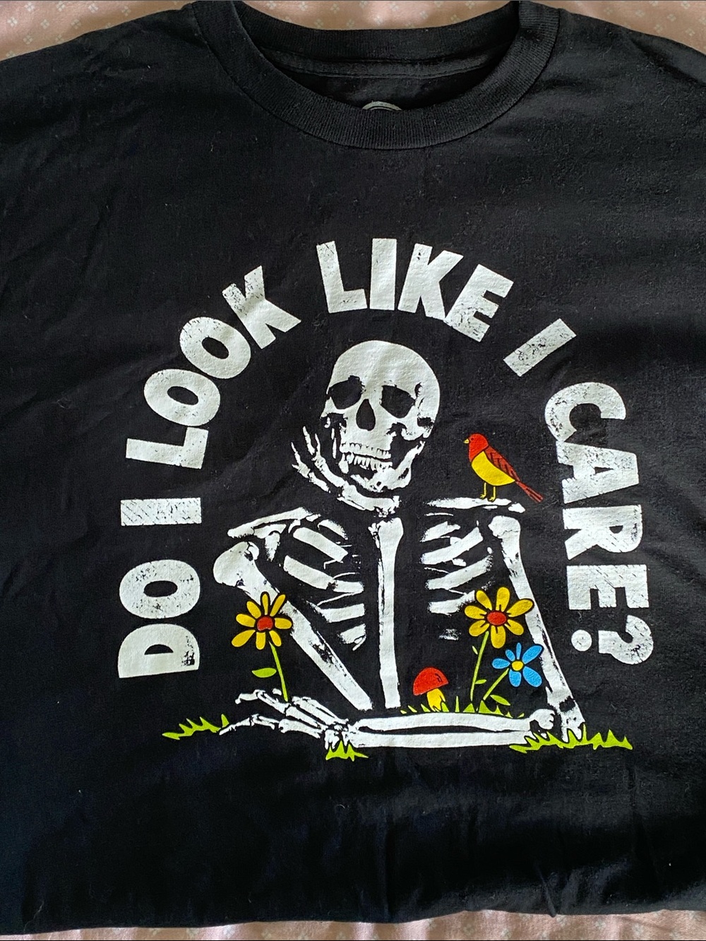 NWT Do I Look Like I Care? Graphic Tee